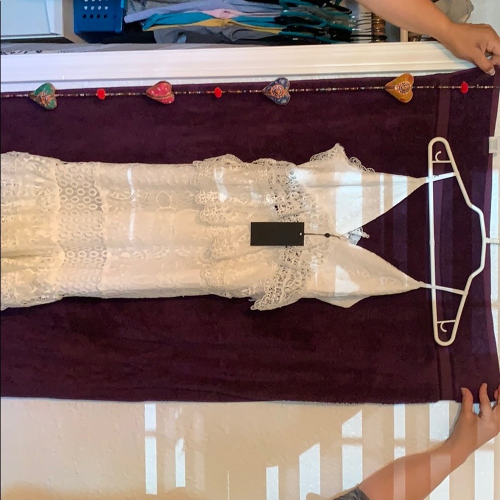 Kendall & Kylie white dress